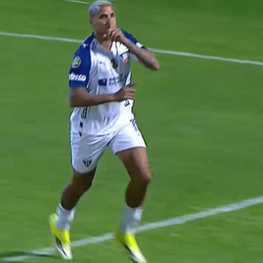 Deyverson nega provocação ao Palmeiras na disputa de pênaltis