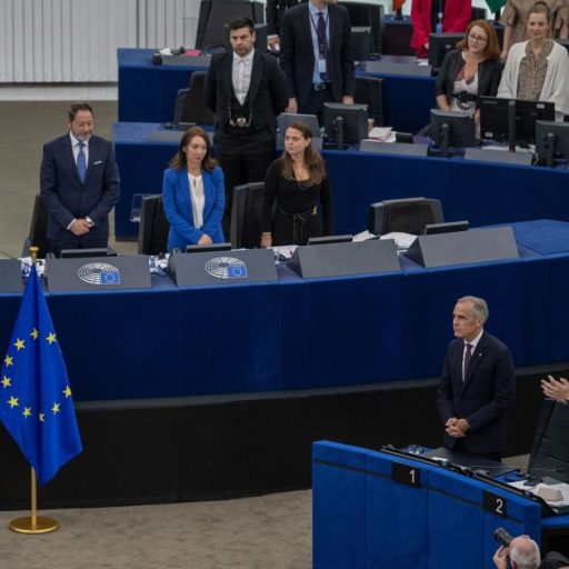 Canadá e Europa ampliam parceria diante de incertezas com Estados Unidos