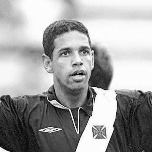 Morre Henrique, ex-zagueiro campeão da Libertadores pelo Vasco, aos 49 anos