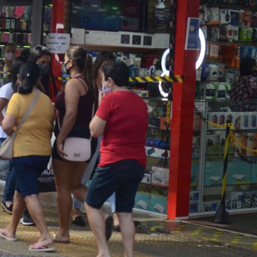 Varejo recua 0,8% em julho e sinaliza desaceleração econômica