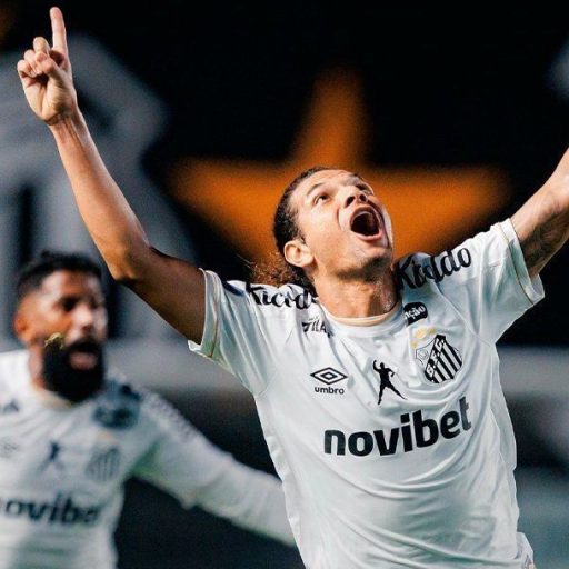 Santos vence Atlético-MG e abre vantagem de dois gols nas quartas da Sul-Americana