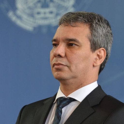 Ministro da Justiça cita operação em 19 estados e bloqueio de R$ 508 milhões do PCC