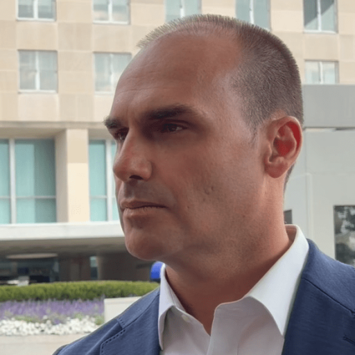 Eduardo Bolsonaro sugere que STF pode não reconhecer eleição nos EUA