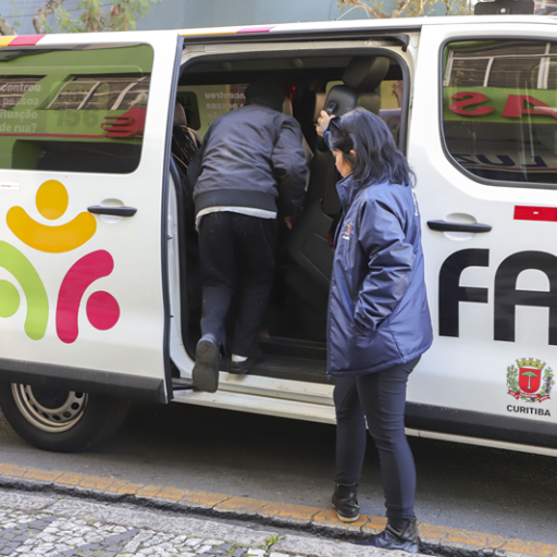 Fundação acolhe mais de 5 mil pessoas em ruas de Curitiba durante feriado prolongado
