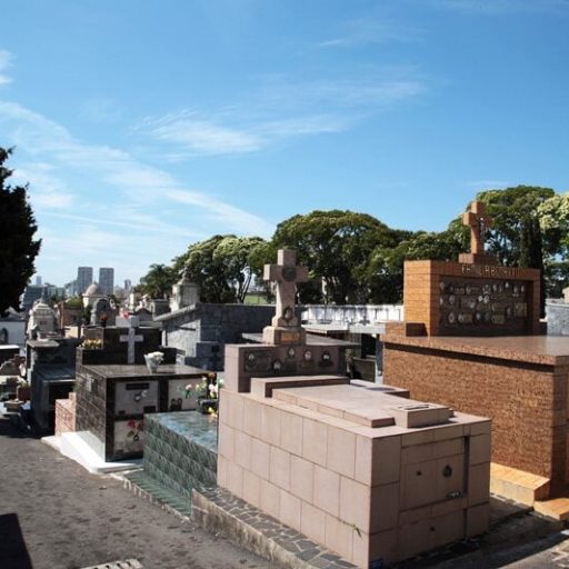 Começou o período de limpeza e reformas nos cemitérios para o Finados (Foto: Jaelson Lucas/SECOM/arquivo)