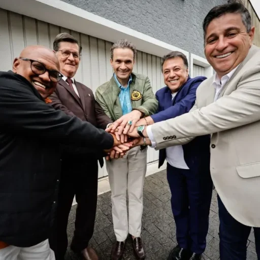Assembleia de Deus e Igreja Quadrangular reorganizam estratégia eleitoral pelo PL