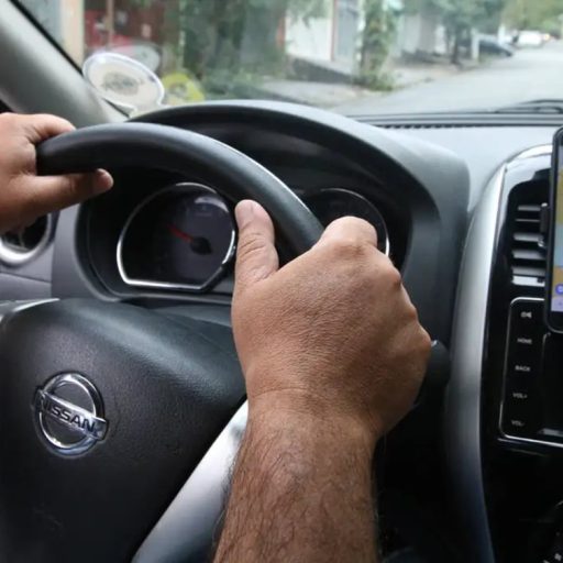 Uber permite transmissão ao vivo de viagens de adolescentes para pais