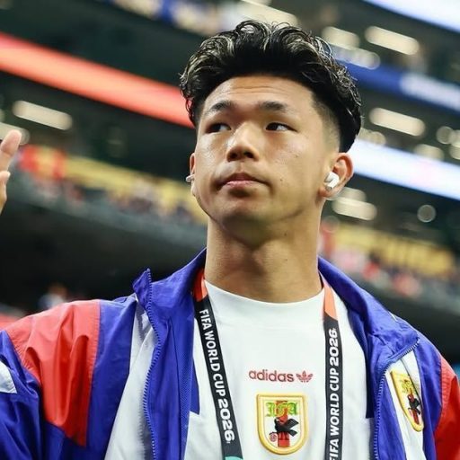 Jogador japonês ironiza brasileiros após polêmica com Neymar