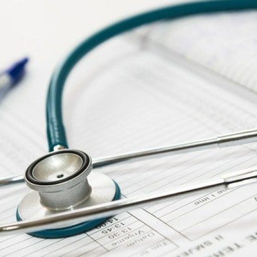 Hospital Cajuru abre 69 vagas de residência médica em 19 especialidades