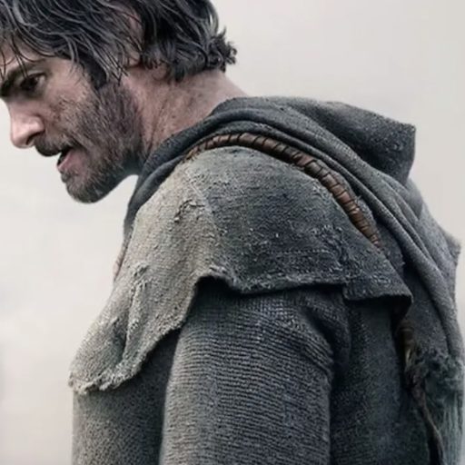 Andrew Garfield discute corrupção religiosa em ‘The Uprising’