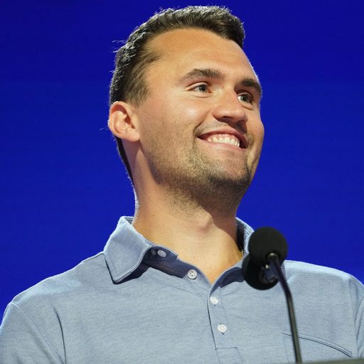 Morte de Charlie Kirk reaviva debate sobre engajamento político entre evangélicos