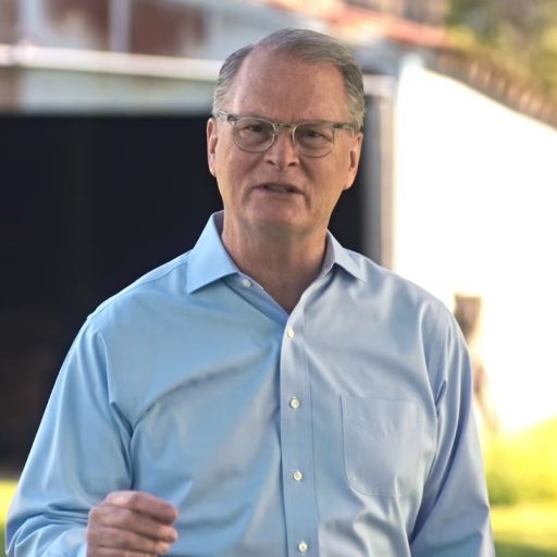 Pastor metodista Adam Hamilton lança campanha ao Senado contra socialismo