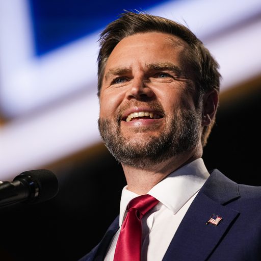 JD Vance cita apóstolo Paulo e chama democratas de partido do ódio