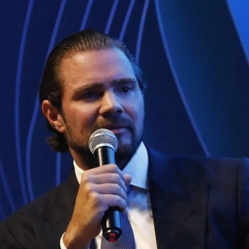 Família de Daniel Vorcaro busca doações após bloqueio judicial de bens