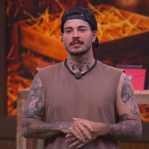 Jottapê debate participação de cristãos em reality show na Fazenda 18