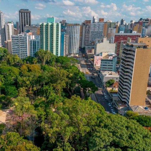 Prefeitura de Curitiba envia novo Plano Diretor à Câmara com 15 objetivos até 2050