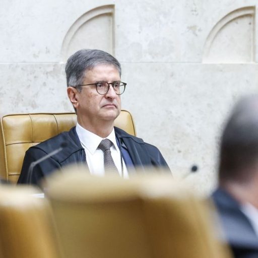 Fachin suspende apuração da PGR sobre interferência em relatório da PF
