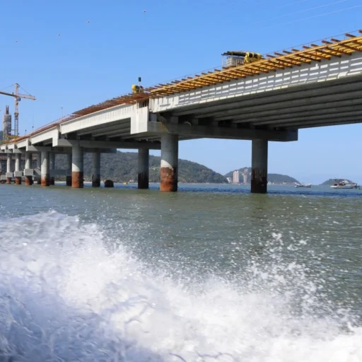 Ponte de Guaratuba durante construção. Foto: Ari Dias / AEN.