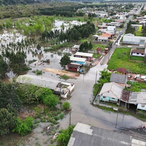 Rio Iguaçu segue acima do nível de alarme em União da Vitória no Paraná