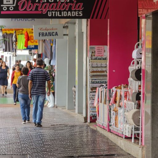 Varejo brasileiro cresce 2,9% no primeiro semestre de 2026